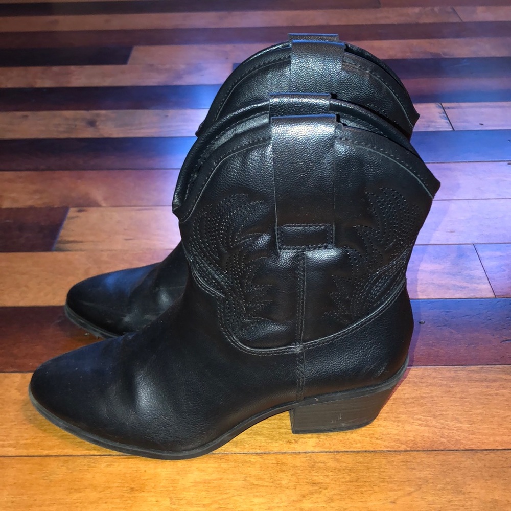 Black Cowboy Boots - Picture 3 of 5